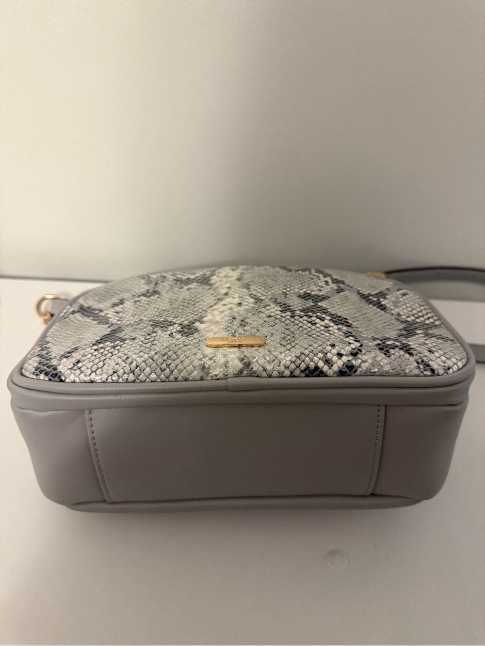 Dune Gray Snake-Print Crossbody Bag with Gold Chain Accents - Picture 8 of 16